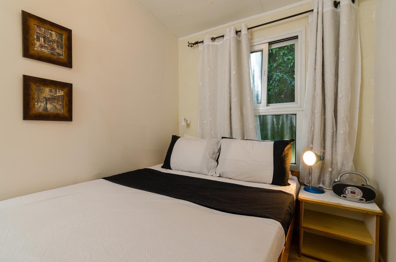 Orna'S Corner Bed & Breakfast Yuval Luaran gambar