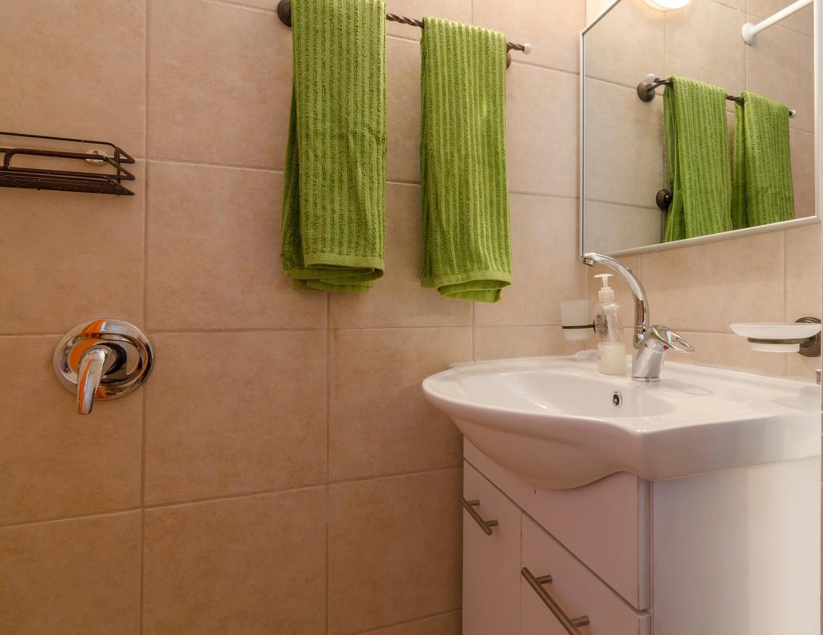 Orna'S Corner Bed & Breakfast Yuval Luaran gambar