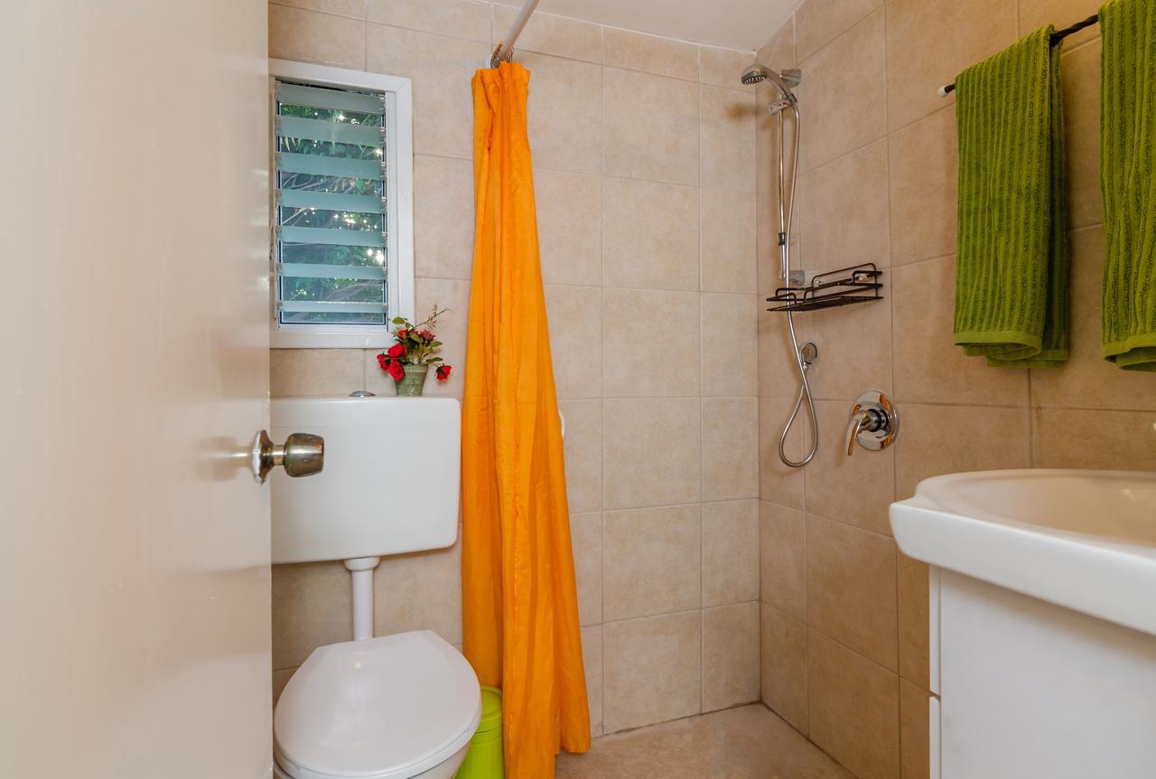 Orna'S Corner Bed & Breakfast Yuval Luaran gambar