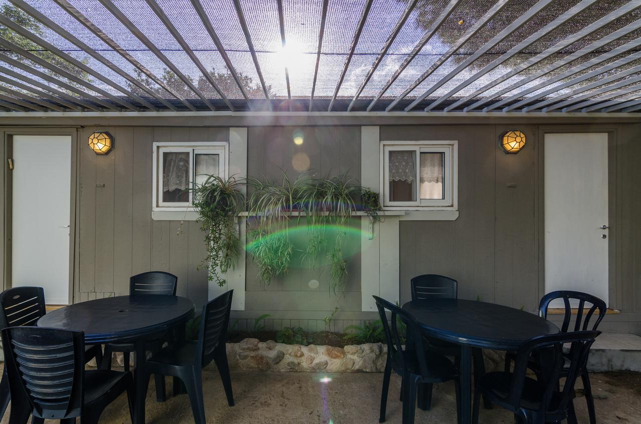 Orna'S Corner Bed & Breakfast Yuval Luaran gambar